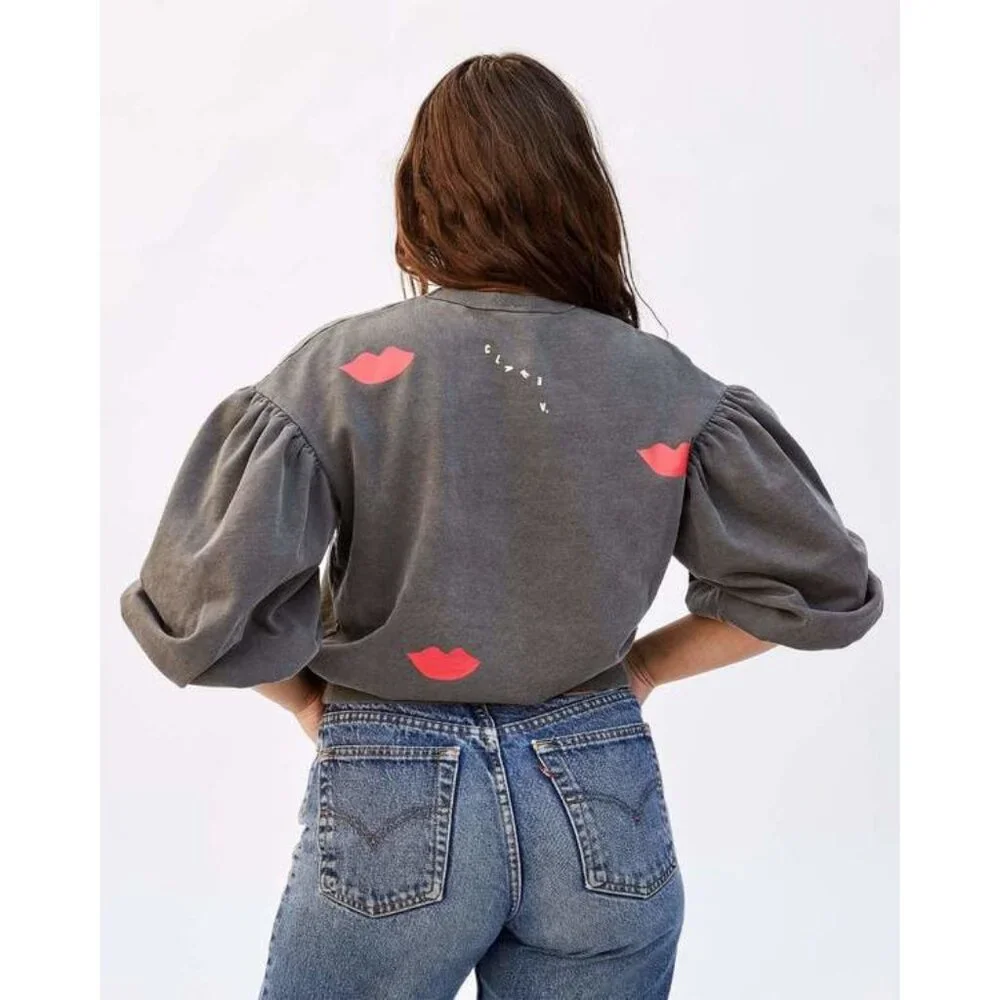 Clare V poppy red washed black puff sleeve lips sweatshirt - Picture 2 of 6